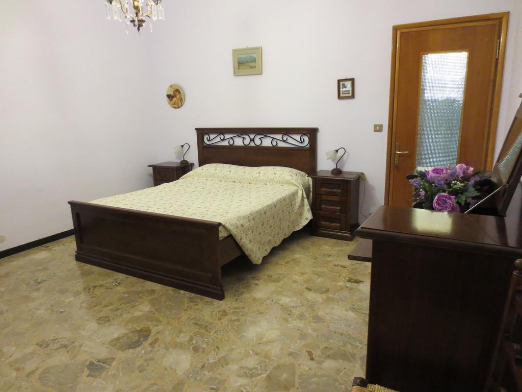 Casa Giordano Bed & Breakfast Mombello Monferrato Oda fotoğraf